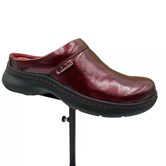 Clarks Women's ClarksPro Slip-on Clog Size 10 Burgundy Slip-resistant Flexible - Picture 12 of 12